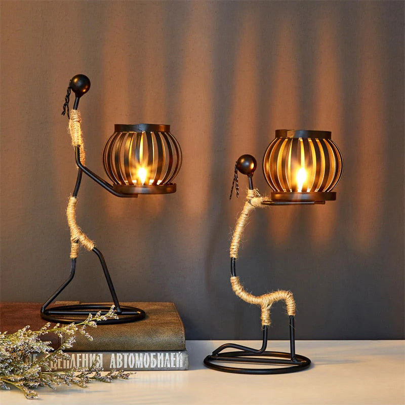 Suporte de Vela em Metal: Escultura Abstrata Ártica com Design Sofisticado