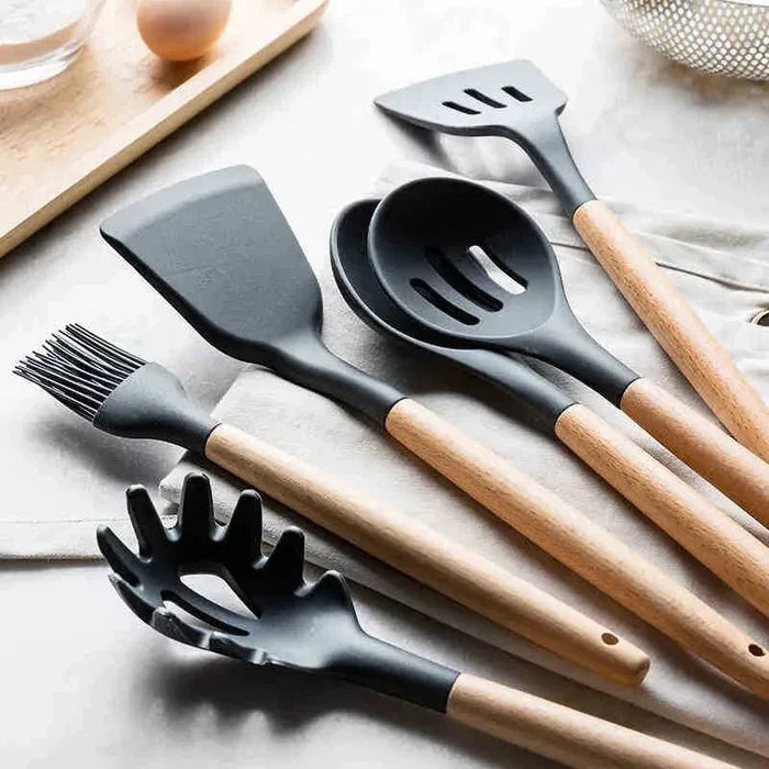 Kit Utensílios de Cozinha Silicone com Cabo de Madeira - 12 Peças - Odame